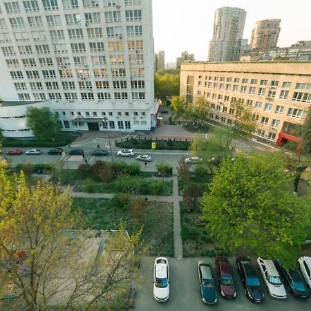 Уютная Студия На Метро Печерская В Центре Киева Kiev Exteriör bild